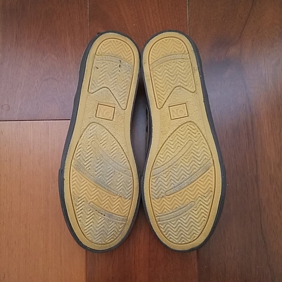 NWOT Old Navy Brown patterned slip-on sneakers 5 - Picture 6 of 7